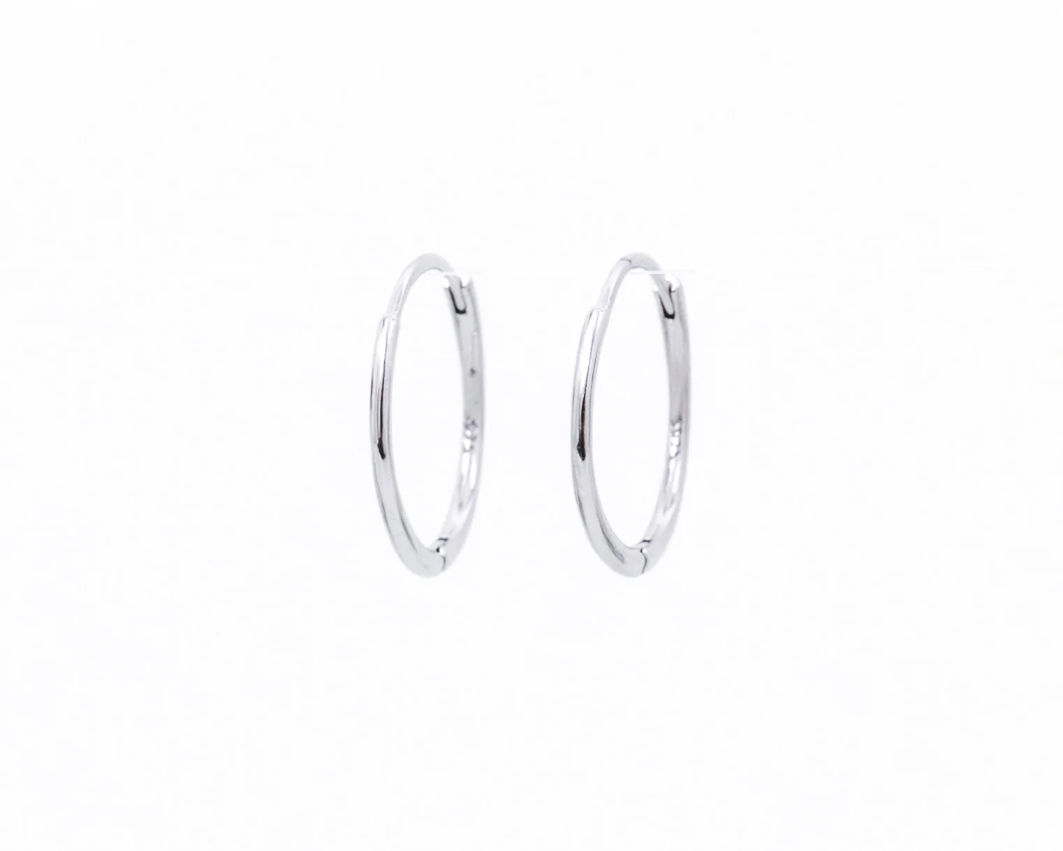 16 mm Sleek Huggies - Image 8