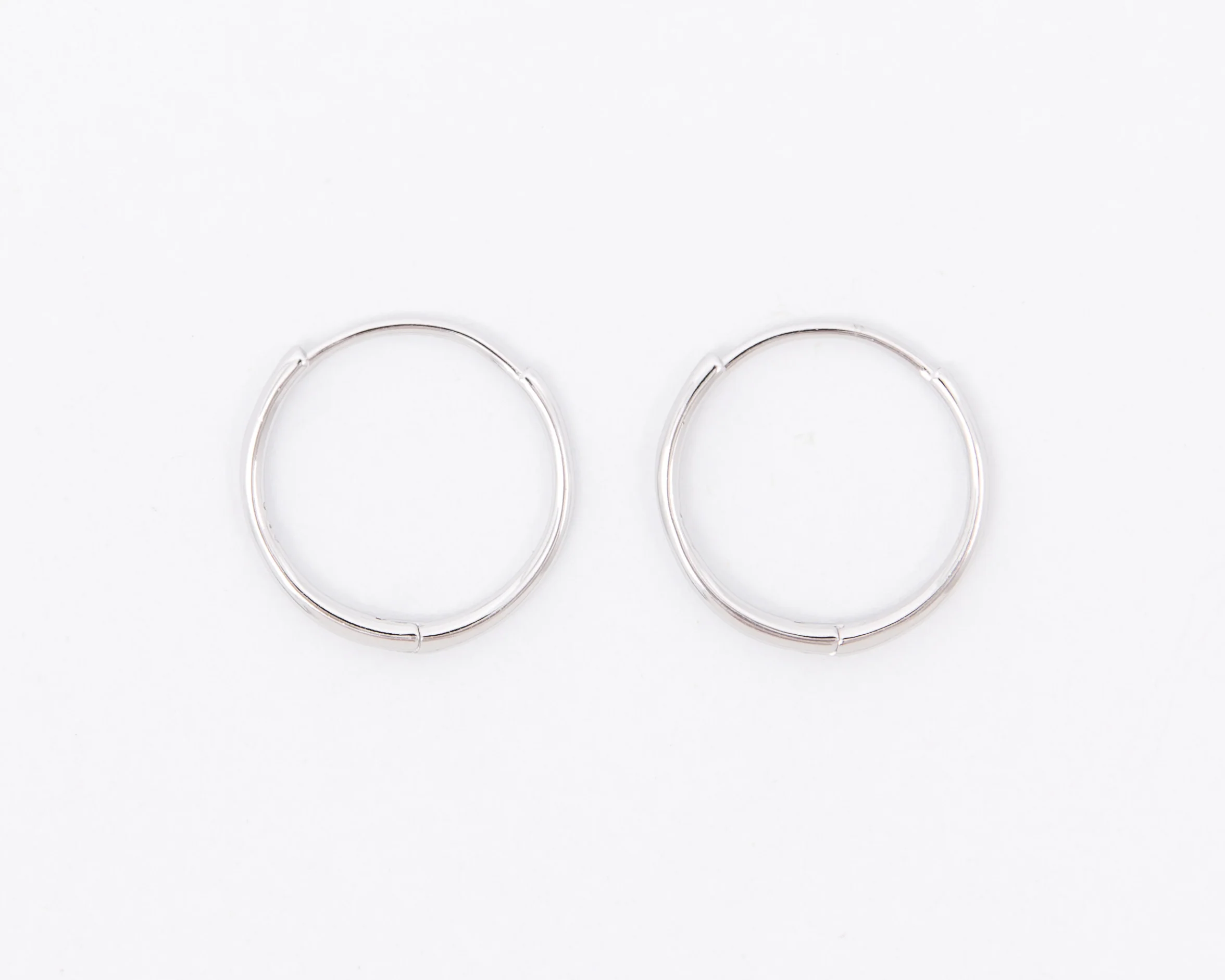 16 mm Sleek Huggies - Image 9