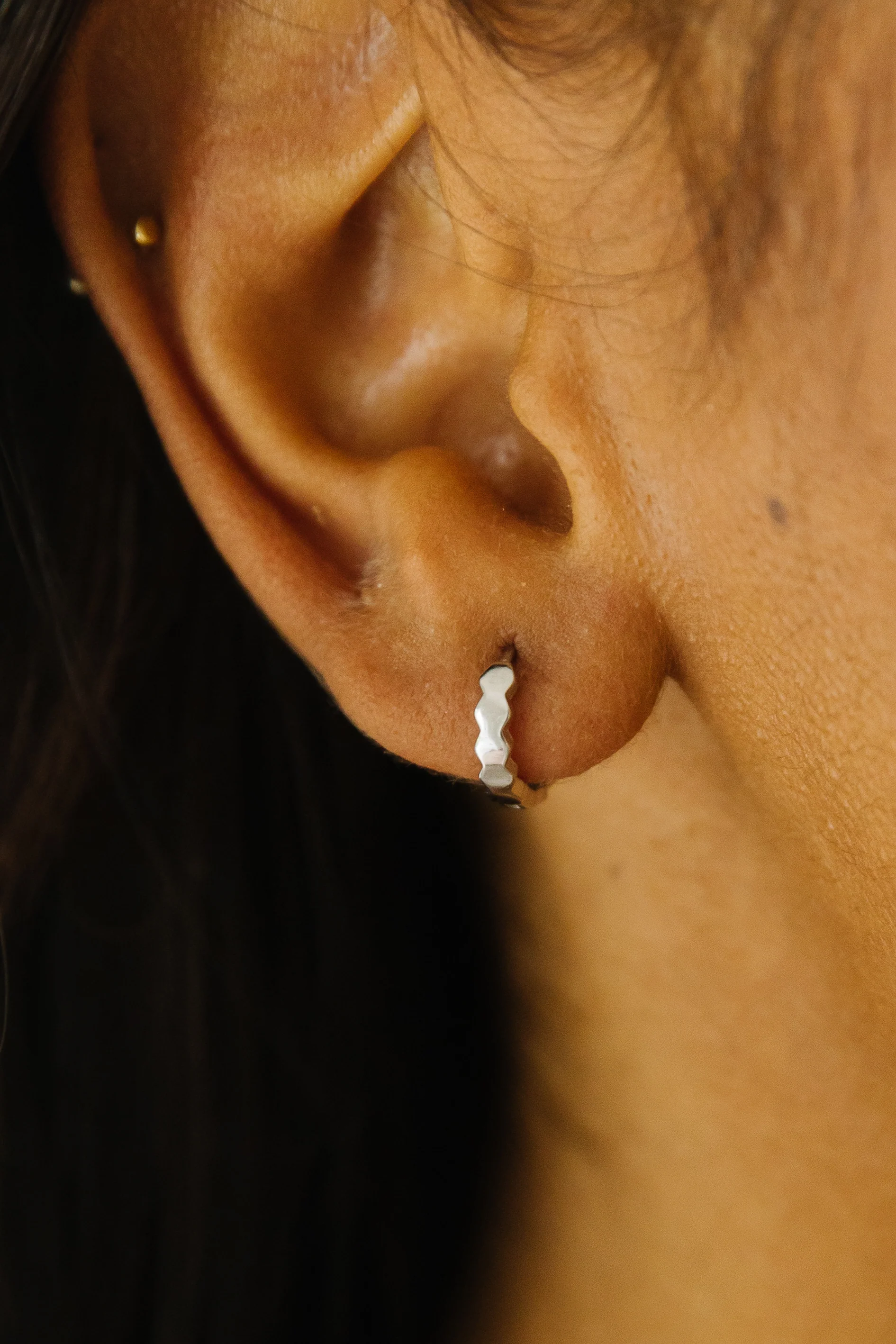 9 mm Crinkle Huggies - Image 11