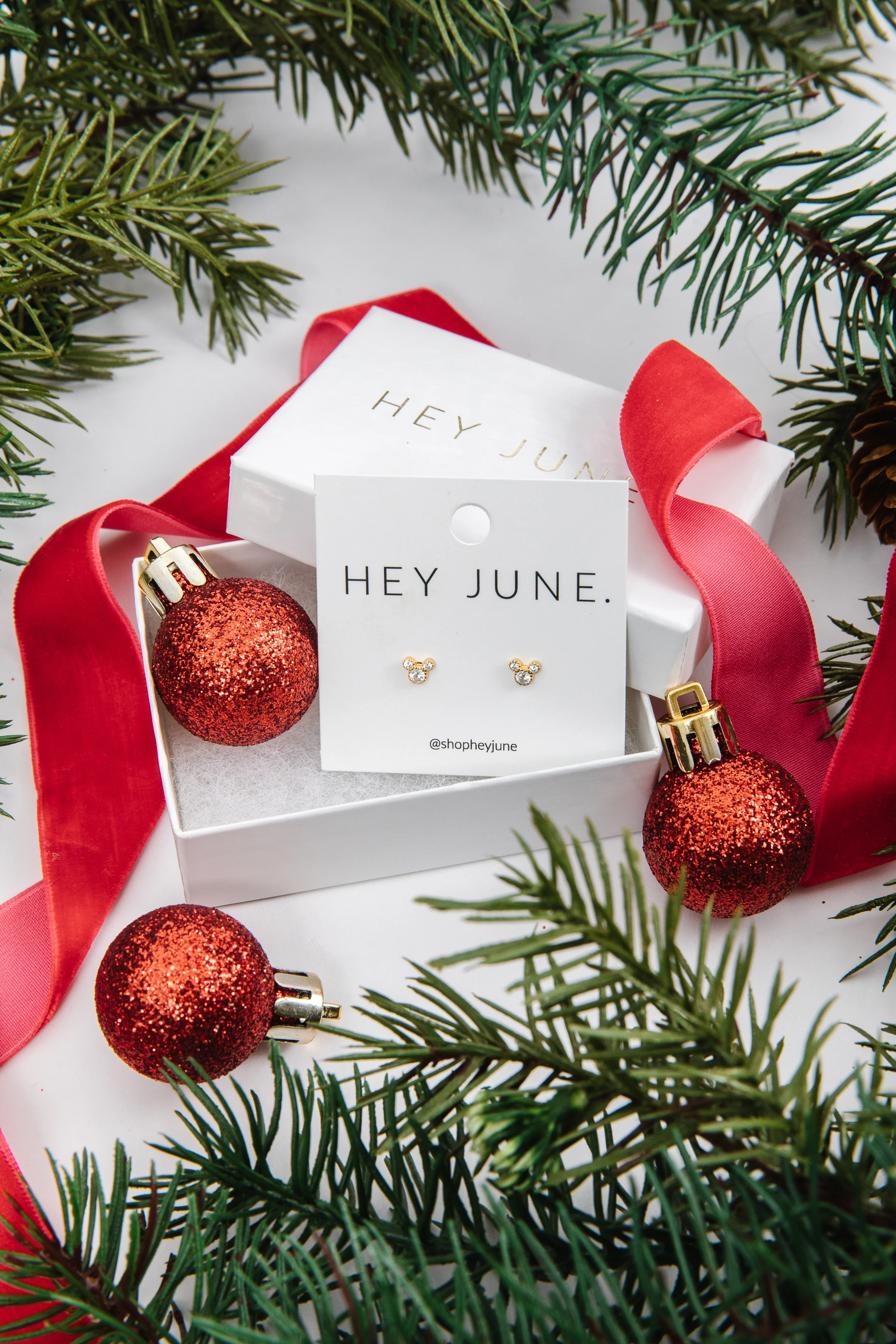 Cz Mouse Ear Screwbacks - Image 3