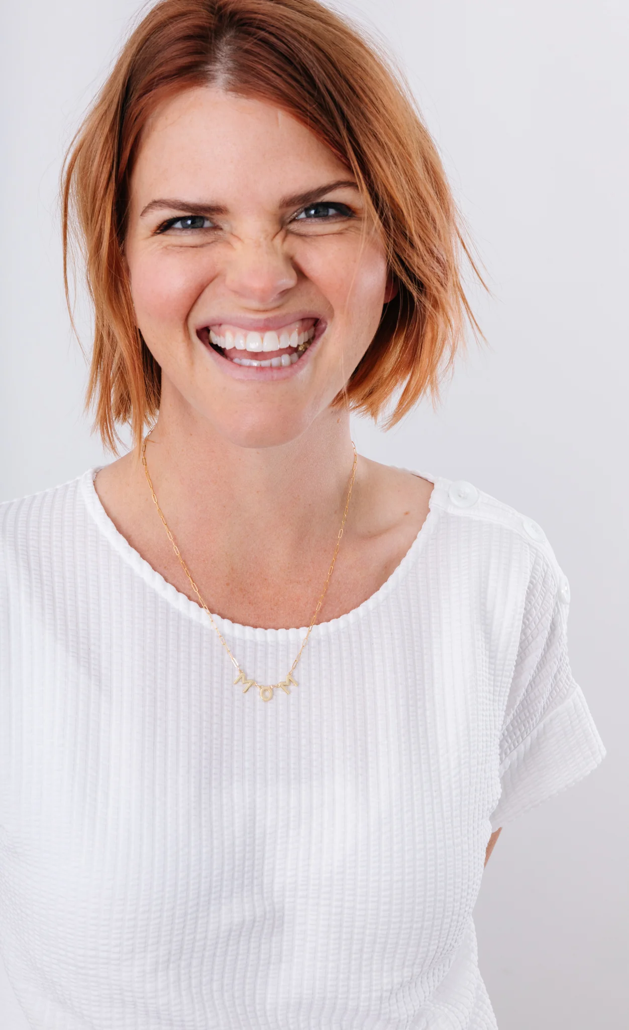 Mom Letter Necklace - Image 8